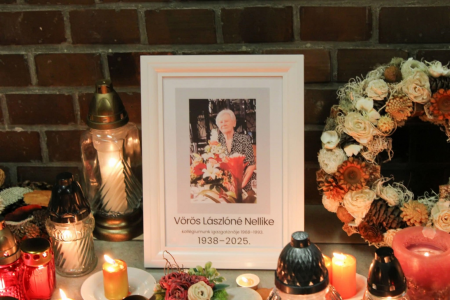 Vorosne_Mora_nyugalmazott_igazgato_emlekhely