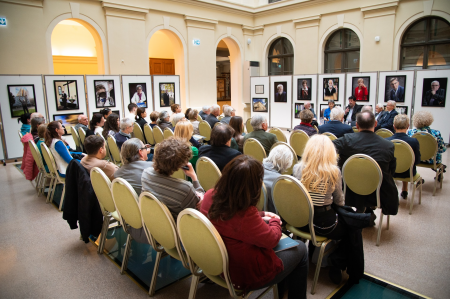 Nyito2_4D_konyvbemutato_DSC_2438